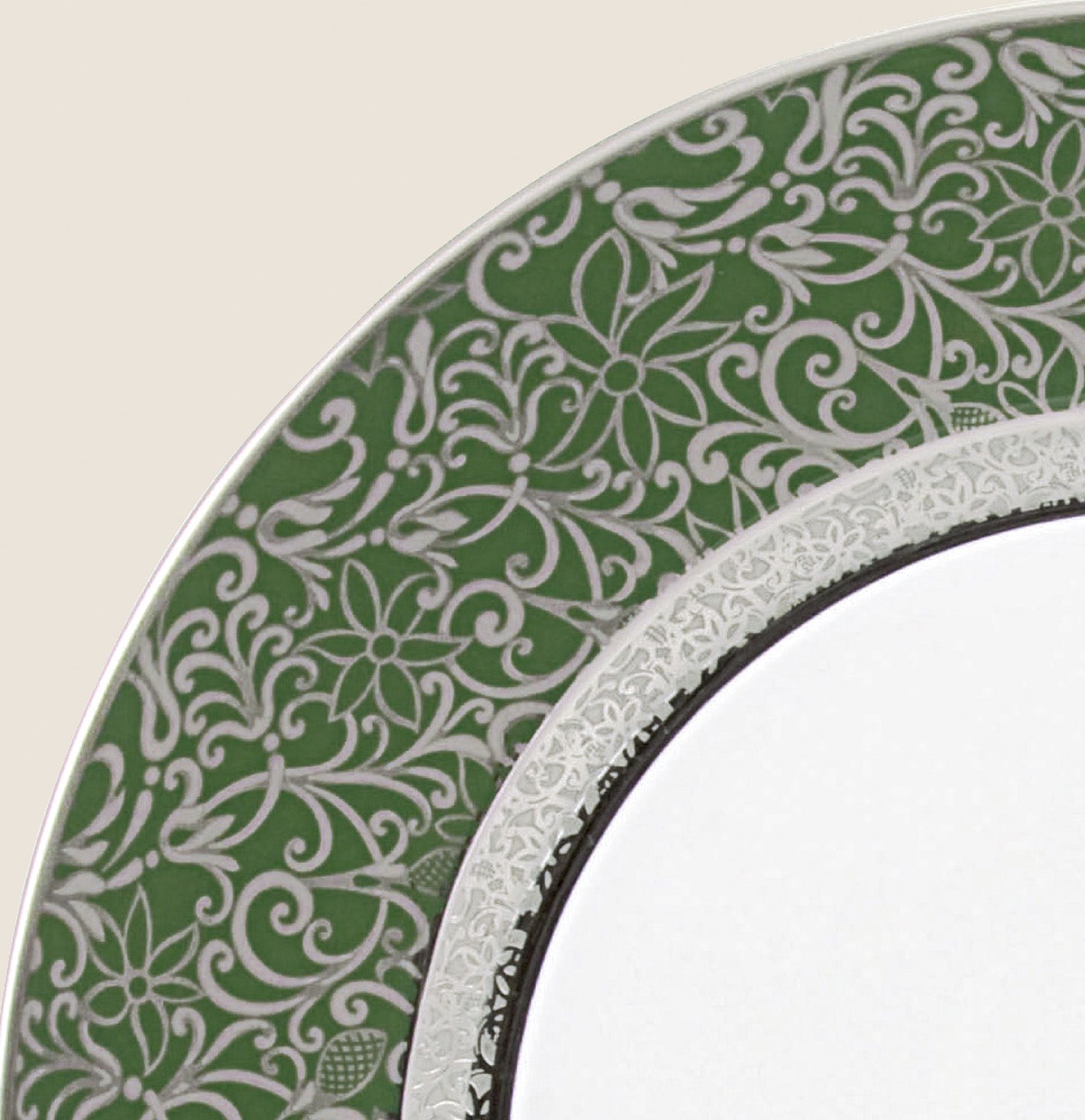Rim plate flat 19.5 cm green with platine rim | Tolède Platine