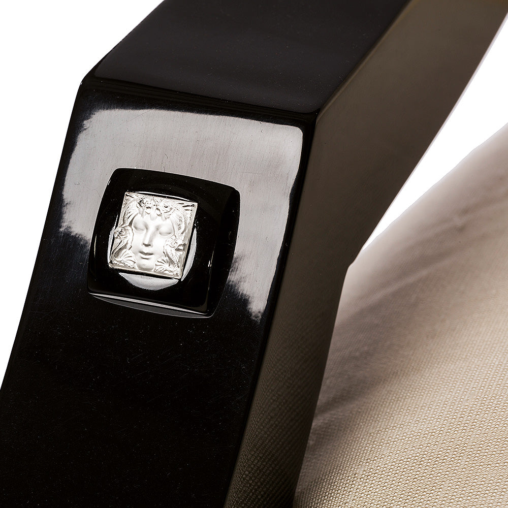 Classic Chair With Armrests | Masque de Femme