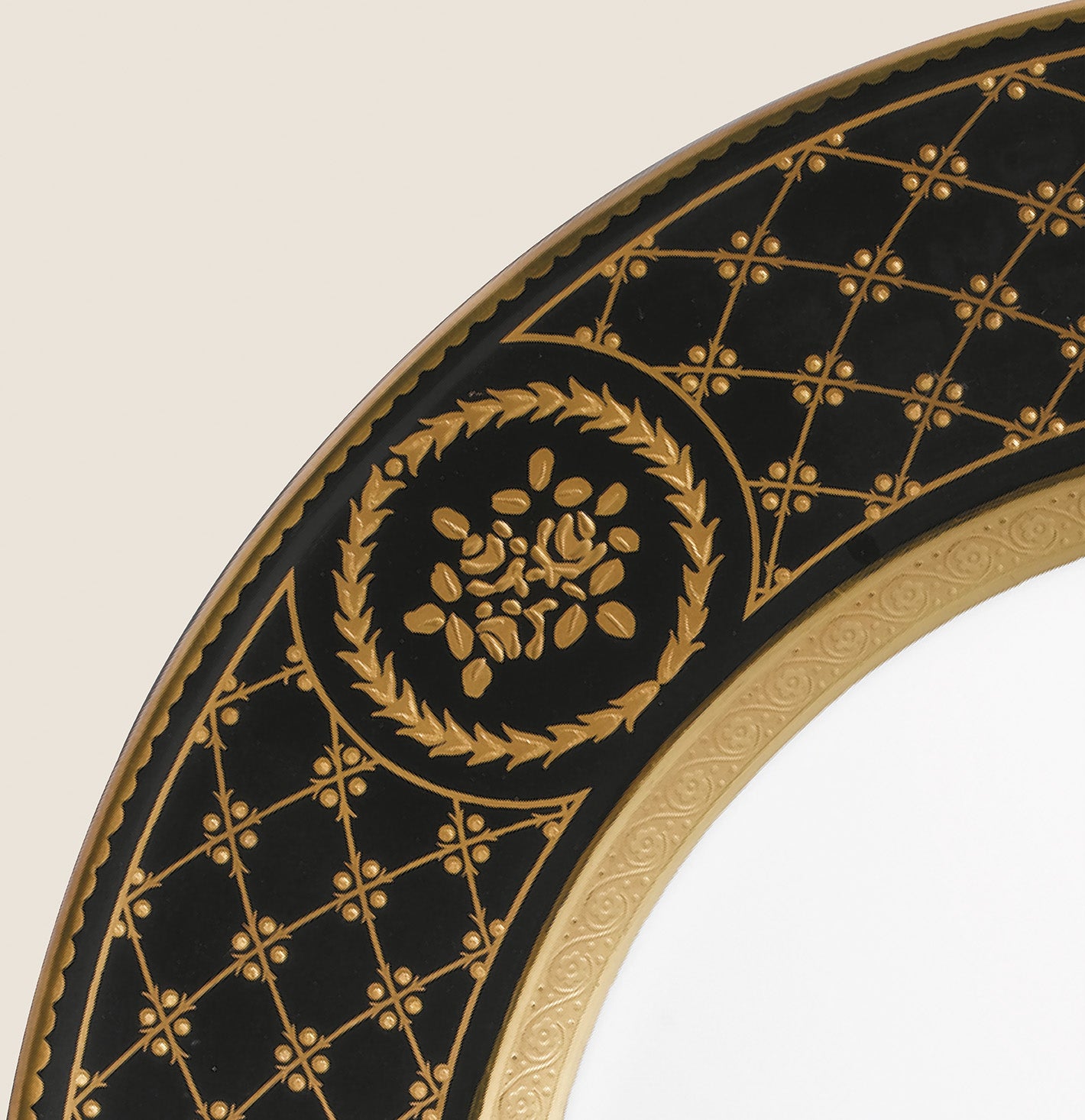 Rim plate deep 23 cm black with gold rim | Chambord Noir