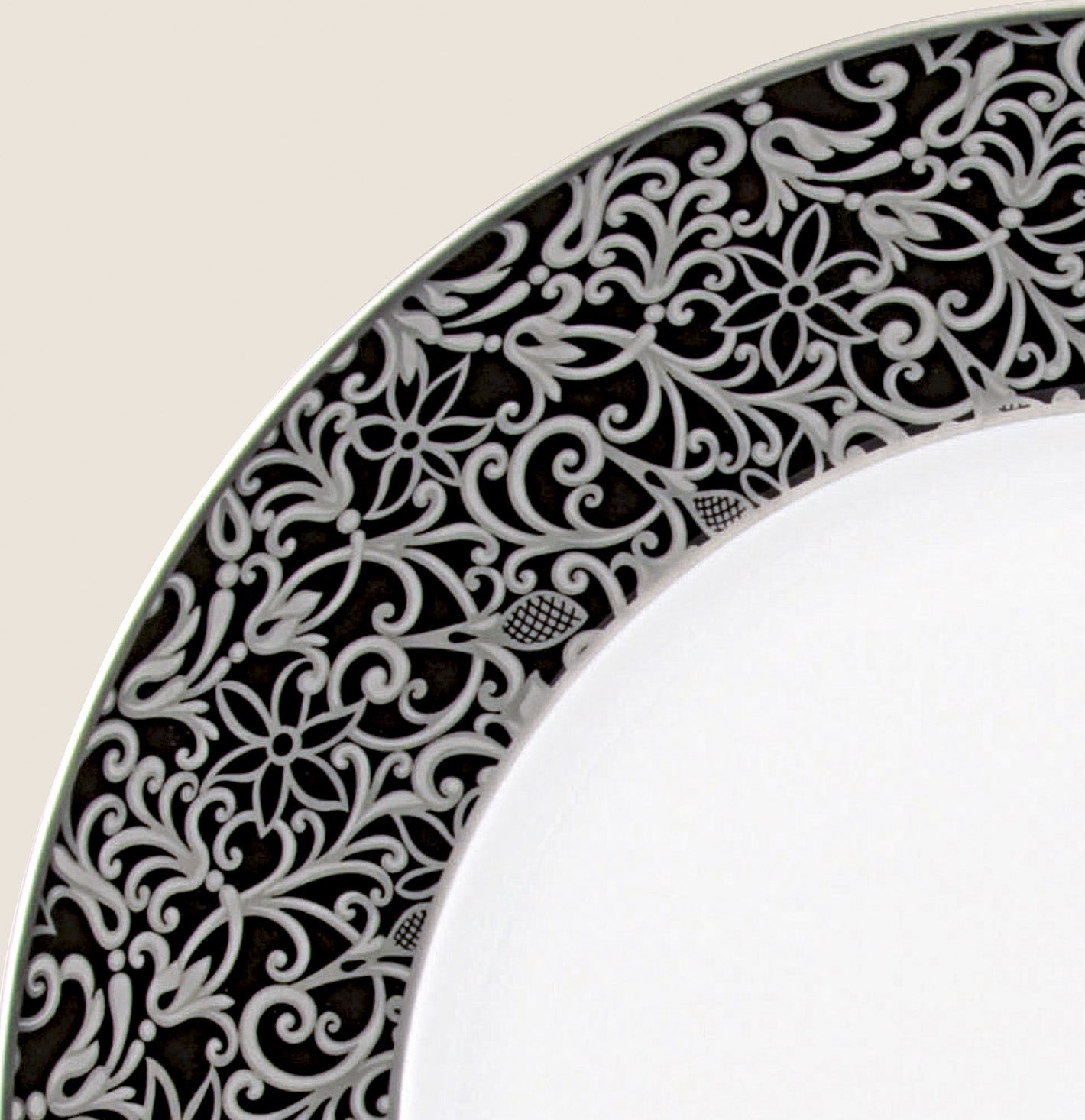 Rim plate flat 31 cm black with platine rim | Salamanque Platine