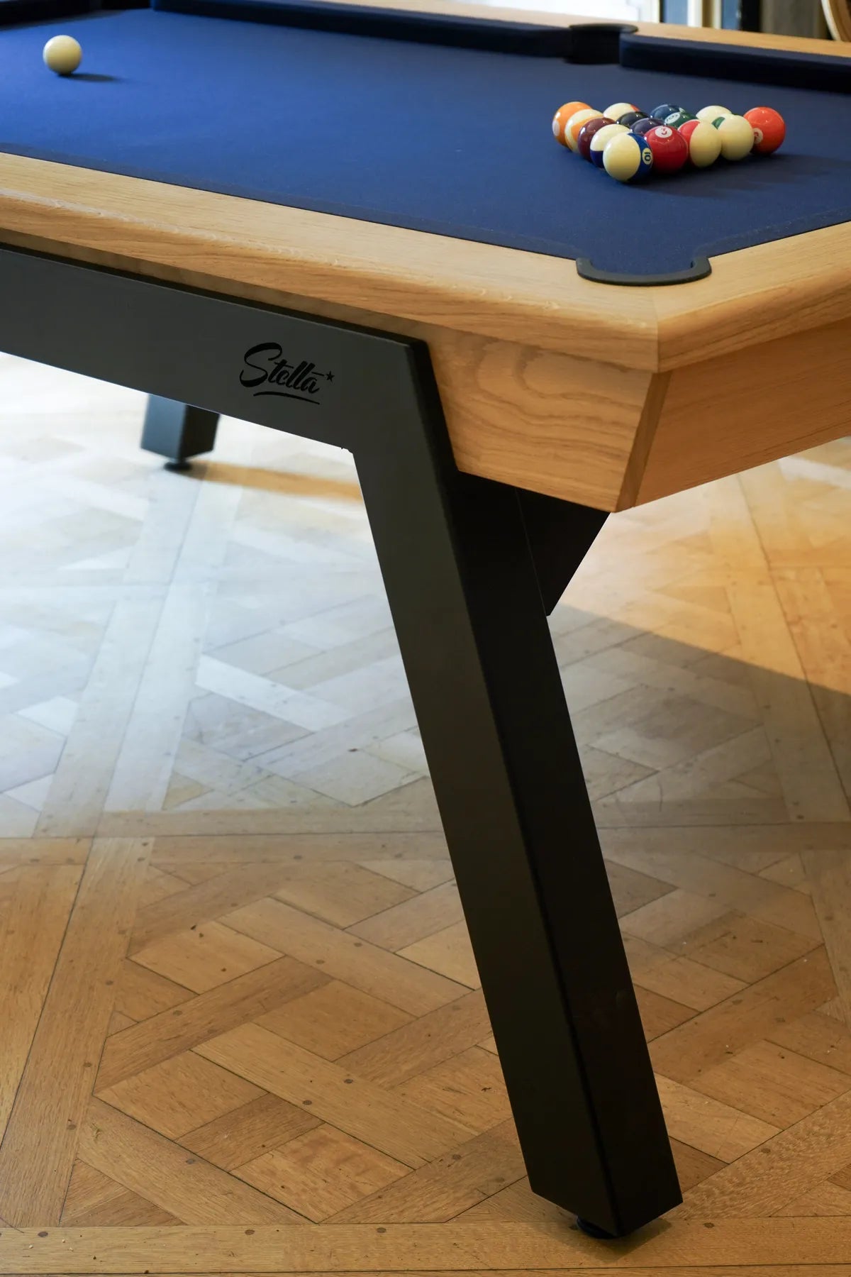 Stella Scipion billiard table details steel foot
