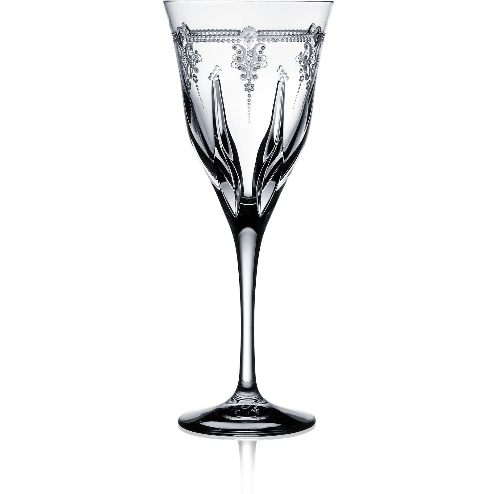 Clear water | linea | Lisbon