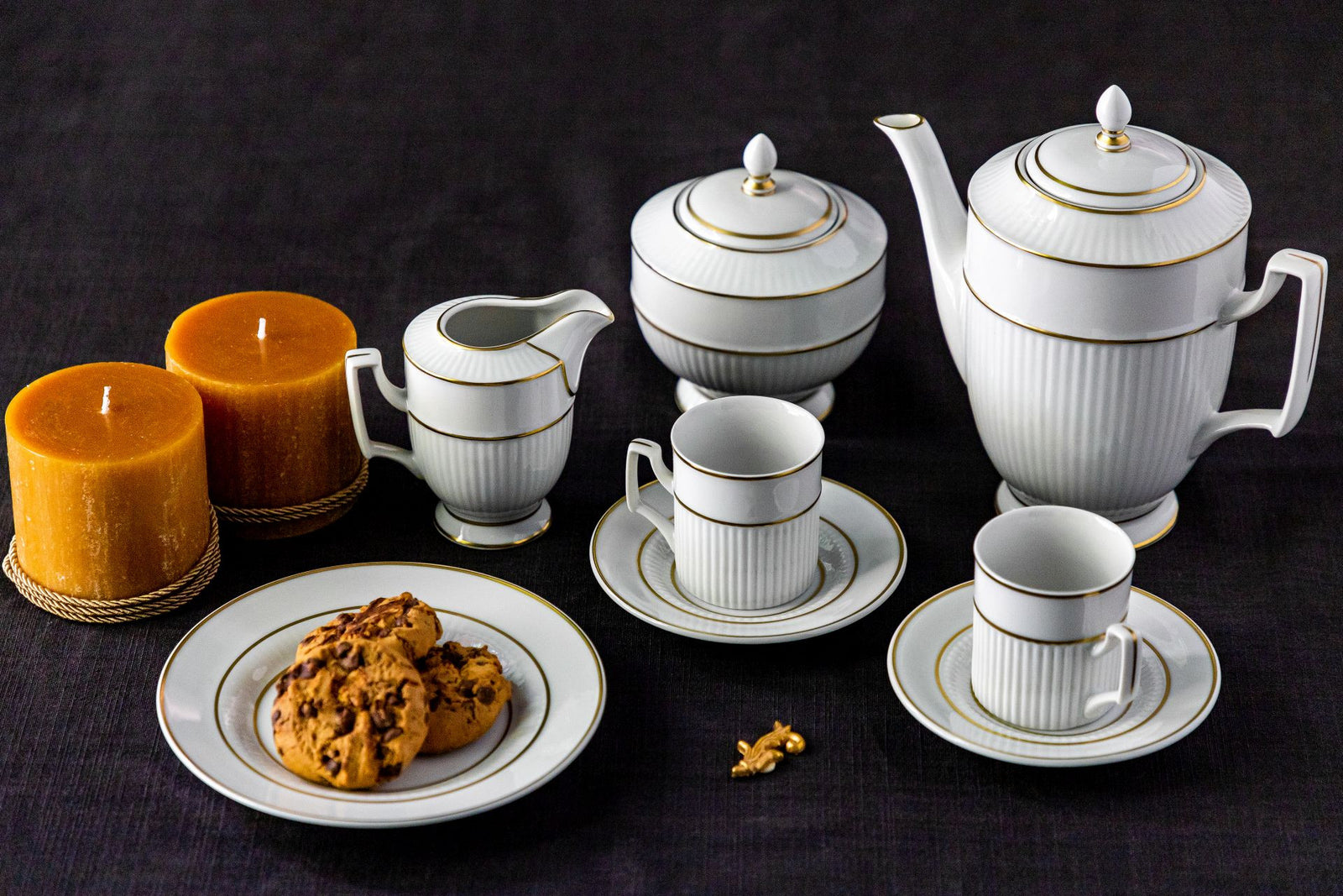 Rim plate flat 27 cm white and gold | Arabona